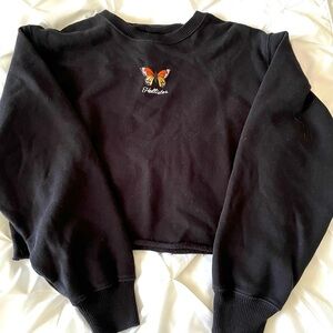 Hollister Raw Hem Cropped Butterfly Sweatshirt, Black, Women’s XS, Cute!